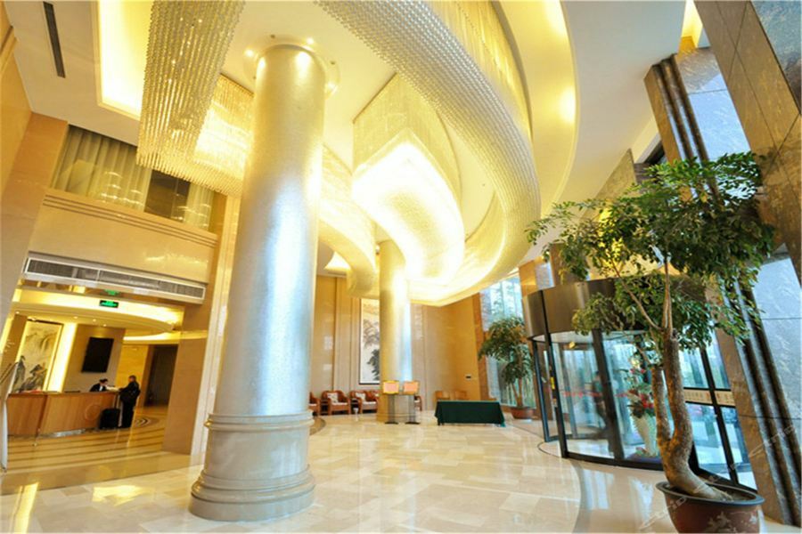 Qianxi Yihe Hotel Linyi  Exterior photo